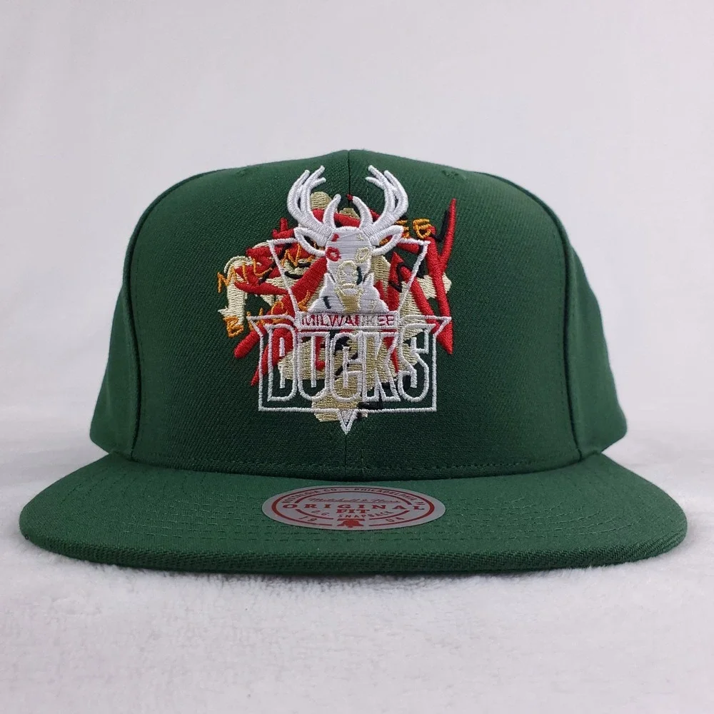 Milwaukee Bucks Mitchell & Ness‎ NBA Snapback Hat Cap 3D Logo Green NWT